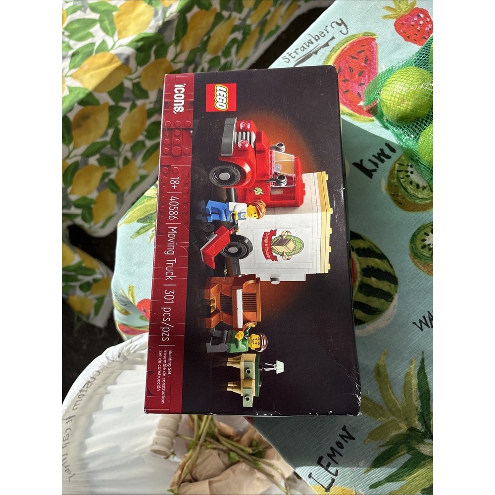 LEGO Icons Moving Truck Box Set 40586 Sealed Building Kit 301 Pieces 2023